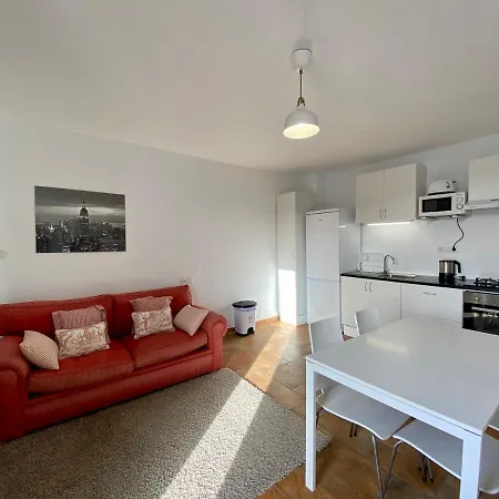 公寓 Robert's House In
